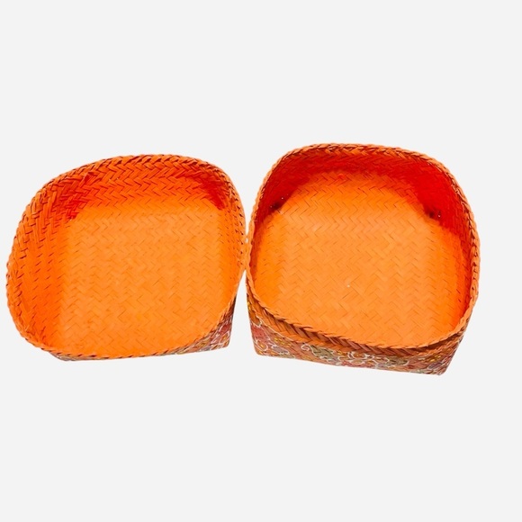 Vintage Orange Indonesian Hand Painted Offering Basket With Lid 7" x 7" x 6" - Picture 9 of 11